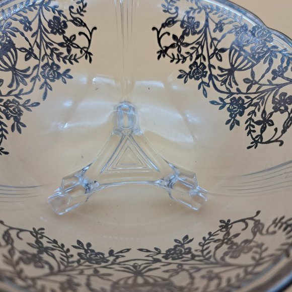 Glass Bowl With Silver Overlay - Picture 11 of 11